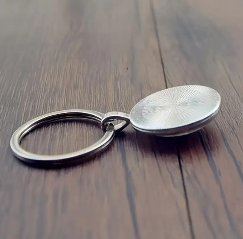 Round keychain, medieval style - огляд і ціна Car Accessories Edinburgh